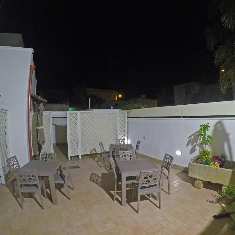 Bed and Breakfast A Casa Tu Zi Melu Felline Exterior foto